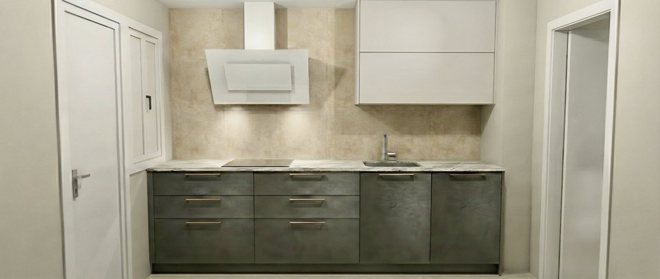 RoomLab result: Silestone countertop, sand tiles, green cabinets